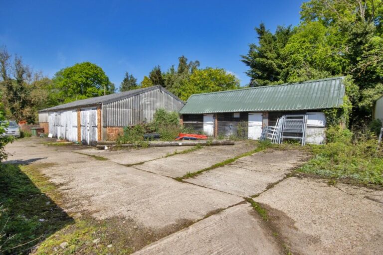 106885 OldForgeFarm IMG 12 0000 768x512